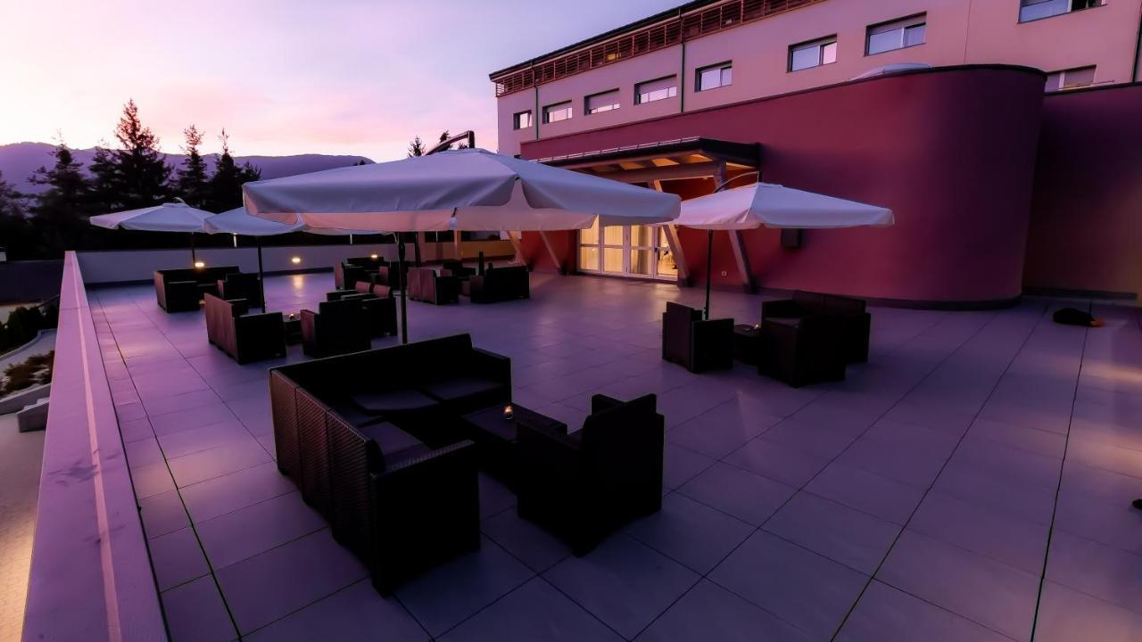 Hotel Milano Fondo Exterior photo